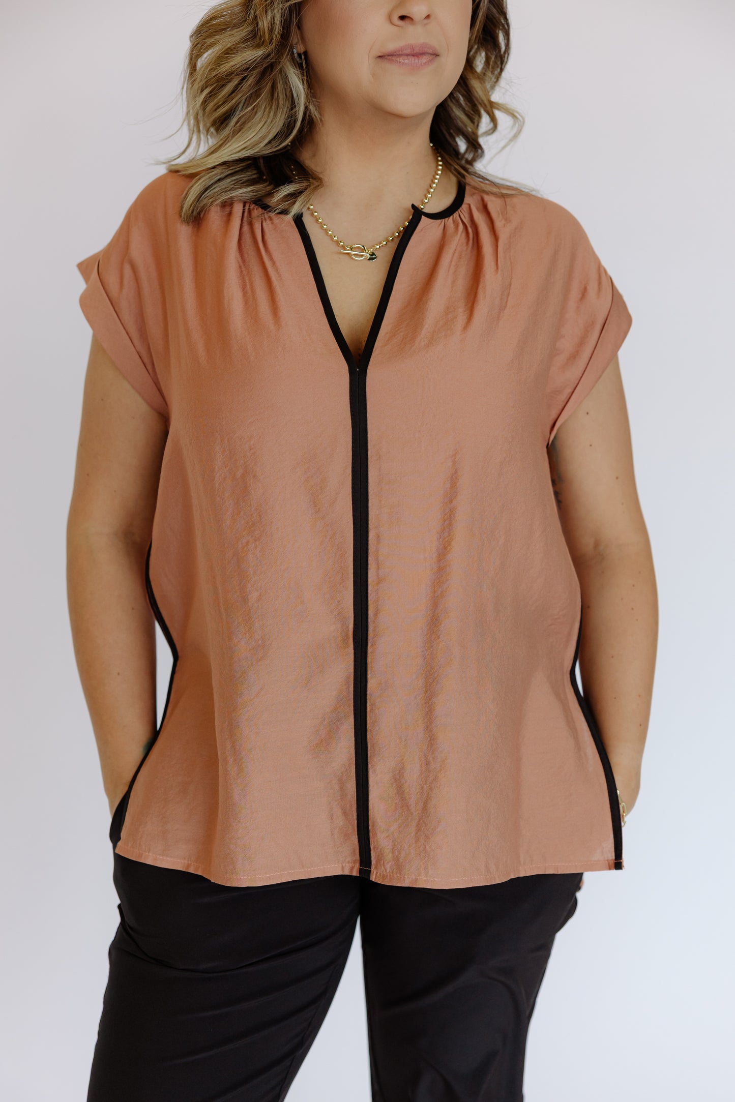 Contrast Piping Detailed Tunic Top