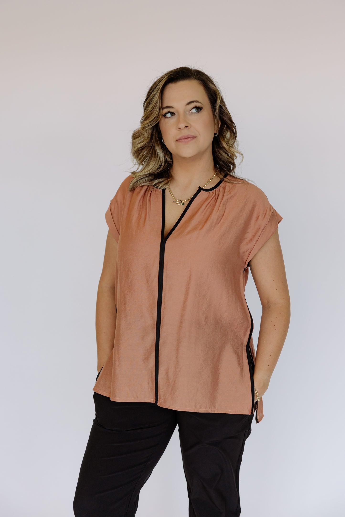 Contrast Piping Detailed Tunic Top